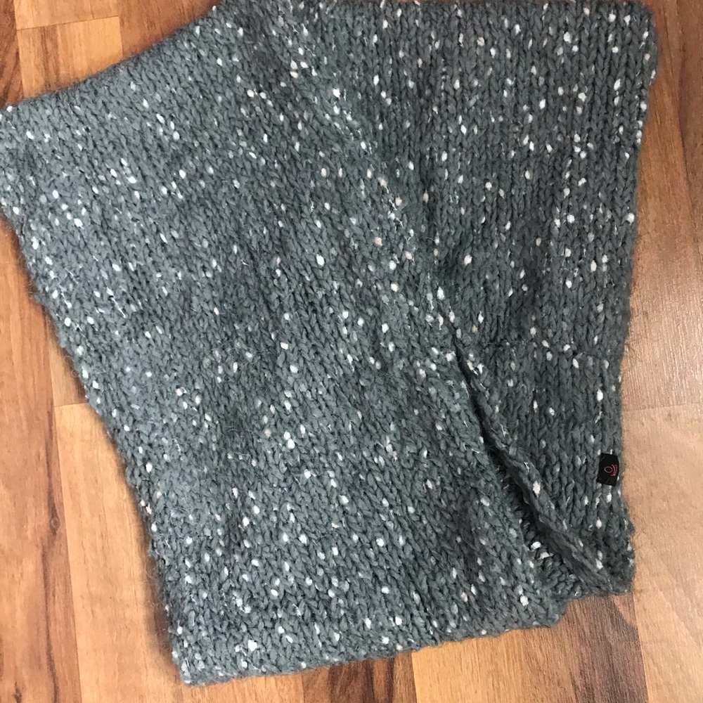 Infinity scarf